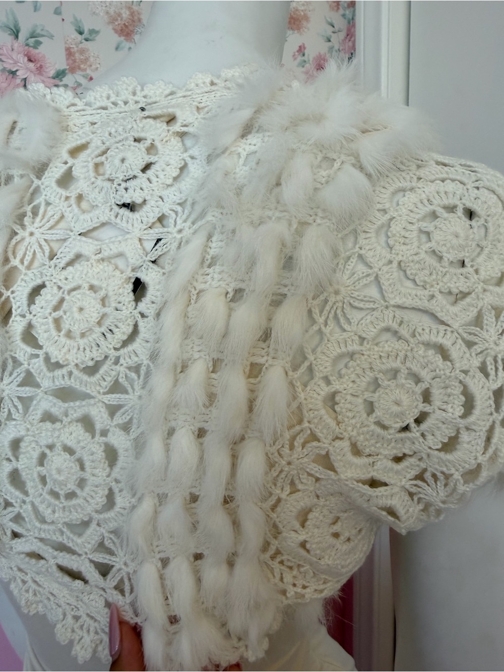 American Vintage Cream Lace Shrug Bolero - Picture 4 of 6